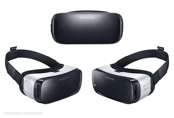Samsung выпустил массовую версию шлема виртуальной реальности Gear VR